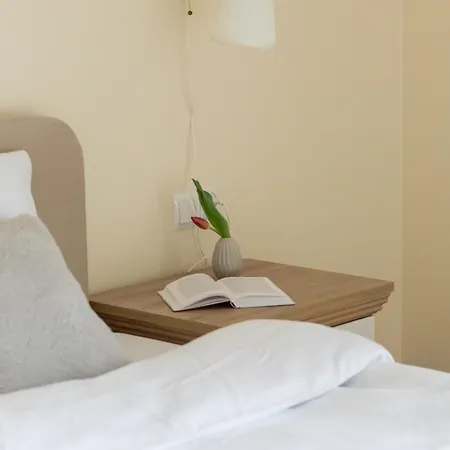 Stolczyn Homely *