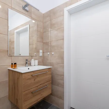 Stolczyn Homely Apartment