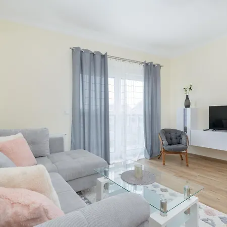 Stolczyn Homely Apartment *